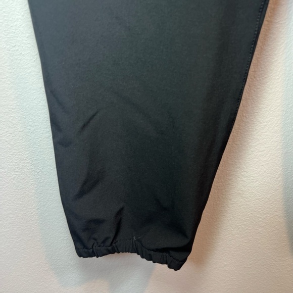 Eddie Bauer Women's Jogger Pants Pull On Pull On Outdoors Hiking Stretch Size 8 - Picture 4 of 16